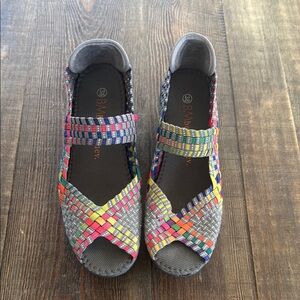 Bernie Mev Multicolor Woven Wedge Shoes – Size 7.5 (38) | Comfort Stretch
